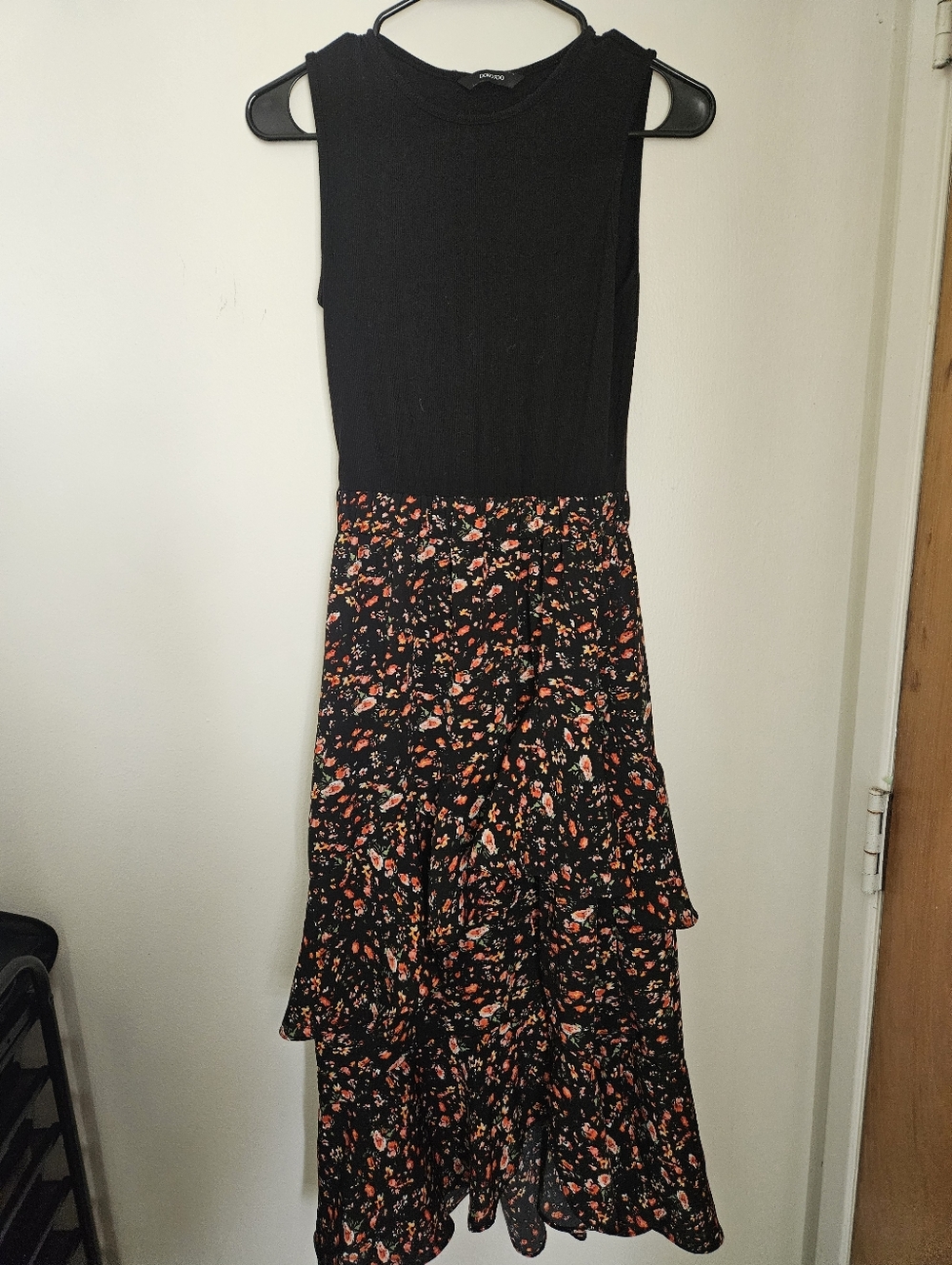 Dokotoo Sleeveless Tiered Maxi Dress With Slit Womens Size Small